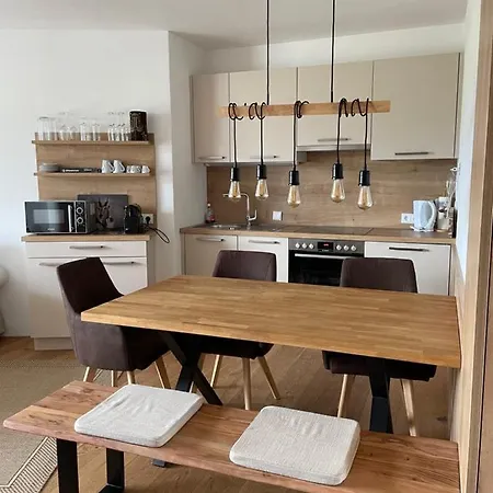 Dahoam By Tani Apartment