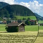 Lägenhet Dahoam By Tani Oberndorf in Tirol